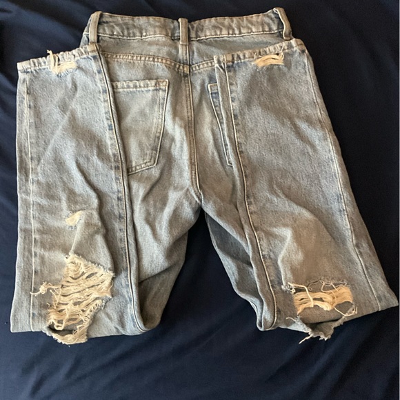 Garage Ripped Mom Jeans - Picture 5 of 7